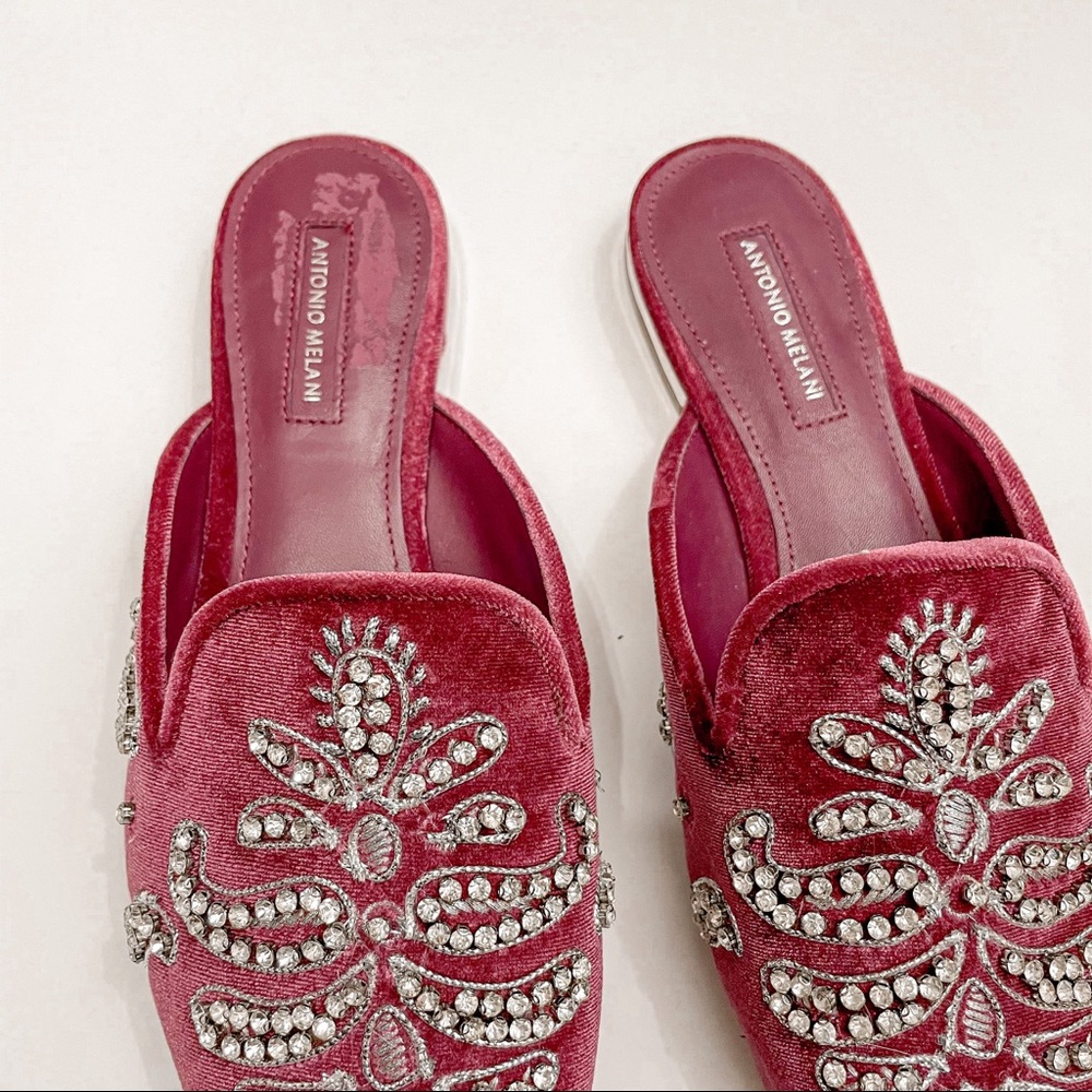 Antonio Melani Velvet Women's Oguna Beaded Mules - Picture 5 of 15